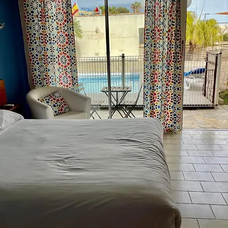 Amerique - Piscine - Hotel Palavas-les-Flots