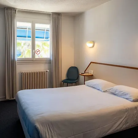 Hotel Amerique - Piscine - 3*