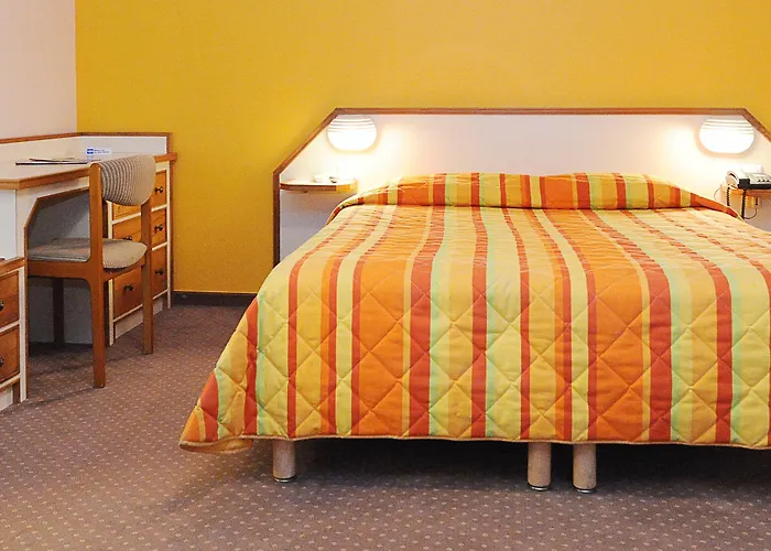 酒店 Cit'hotel Amerique 3*